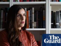 Randa Abdel-Fattah ameaça ação por difamação contra o primeiro-ministro da Austrália do Sul, Peter Malinauskas