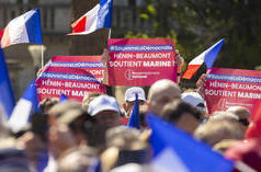 Le Pen no tribunal: O veterano francês de extrema direita está lutando contra uma condenação e proibição da política