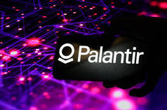 Musk acusa Reino Unido de querer “suprimir a liberdade de expressão”