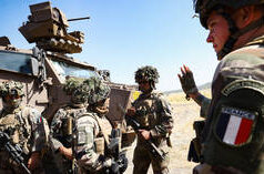 França lança campanha de recrutamento militar