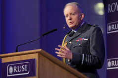 Reino Unido e França relutam em enviar tropas para a Ucrânia sem o apoio dos EUA – FT