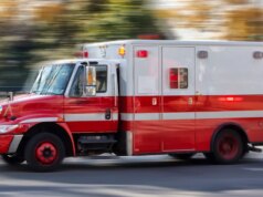 Filho de 5 anos de influenciador católico morre após 11 dias de batalha contra a gripe, seguido por milhares