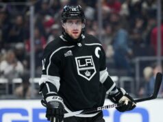 Anze Kopitar, dos Kings, sai do jogo contra Wild devido a uma lesão na parte inferior do corpo