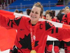 Poulin e enfermeira são as principais escalações do hóquei olímpico feminino do Canadá