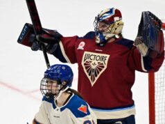 Desbiens para 26 arremessos, Gosling marca na vitória de Victoire