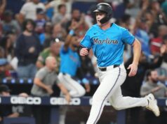Os gêmeos adquirem o primeiro base Eric Wagaman em troca com Marlins