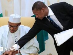 Ex-ministro da Justiça da Nigéria concedeu fiança em caso de corrupção de US$ 6 milhões