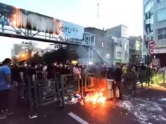 O Irão fervilha: Mais de 100 mortos à medida que os protestos se intensificam; que opções militares os EUA estão considerando?