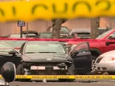 Manifestantes protestam em Portland, Oregon, após tiroteio envolvendo agentes da Patrulha de Fronteira