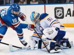 O goleiro Colten Ellis brilha no MSG na última vitória do escaldante Sabres