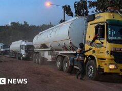 Níger revoga licenças de motoristas de petroleiros que se recusam a ir para o Mali em meio ao bloqueio jihadista