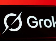 Grok permite que usuários postem fotos alteradas de menores em "roupas mínimas"