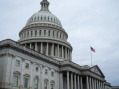 Congresso retorna em meio a operação na Venezuela; enfrentando prazo para evitar o desligamento