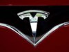 As vendas da Tesla caem pelo segundo ano consecutivo em meio a ventos contrários