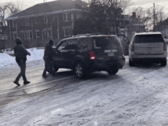 Agente aposentado do ICE analisa vídeo mortal do tiroteio em Minneapolis