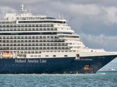 Guarda Costeira suspende busca por mulher de 77 anos que caiu no mar no navio de cruzeiro Holland America Line
