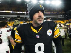 Aaron Rodgers, do Steelers, não aceita bem a segunda pergunta sobre Tomlin