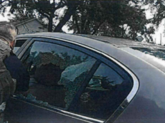 Oficial do ICE que atirou em mulher em Minneapolis foi arrastado por um carro em incidente de junho