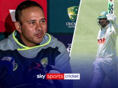 Khawaja ataca ‘estereótipos raciais’ após anunciar aposentadoria