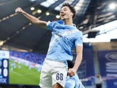 Man Metropolis atingiu TEN, passando por Exeter, com Semenyo marcando na estreia