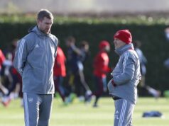 Por que o Arsenal perder Mertesacker é um golpe