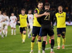 Oxford supera MK Dons nos pênaltis enquanto Wigan e Port Vale vencem na terceira rodada da FA Cup