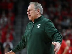 Tom Izzo explode com o ex-jogador do Michigan State em cena selvagem: ‘Que porra você está fazendo?’