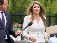 Juiz federal pressiona Lindsey Halligan sobre por que ela está usando o título de procuradora dos EUA